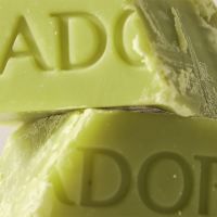 Твёрдый бессиликоновый шампунь с васаби LADOR Wasabi Shampoo Bar - вид 4 миниатюра