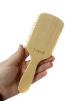 Расческа для распутывания волос с деревянными зубчиками LADOR Detanging Paddle Hair Brush (Wood) - вид 7 миниатюра